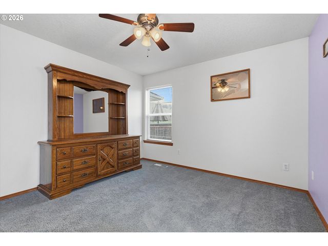 561 Nw EVANS St, Sheridan, OR 97378