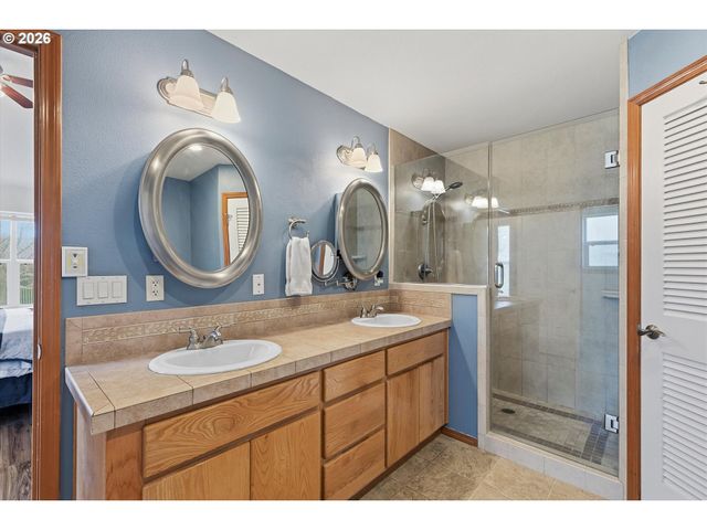 561 Nw EVANS St, Sheridan, OR 97378