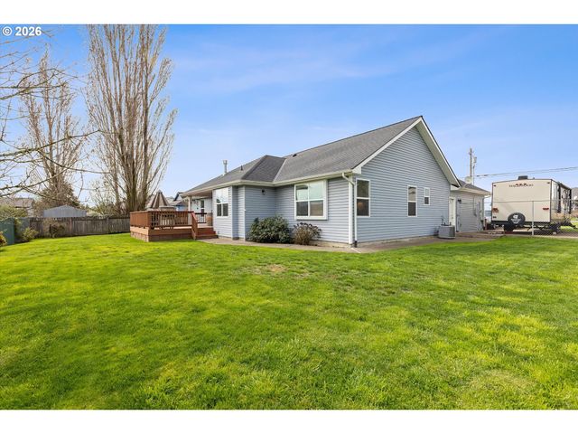 561 Nw EVANS St, Sheridan, OR 97378