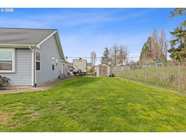 561 Nw EVANS St, Sheridan, OR 97378