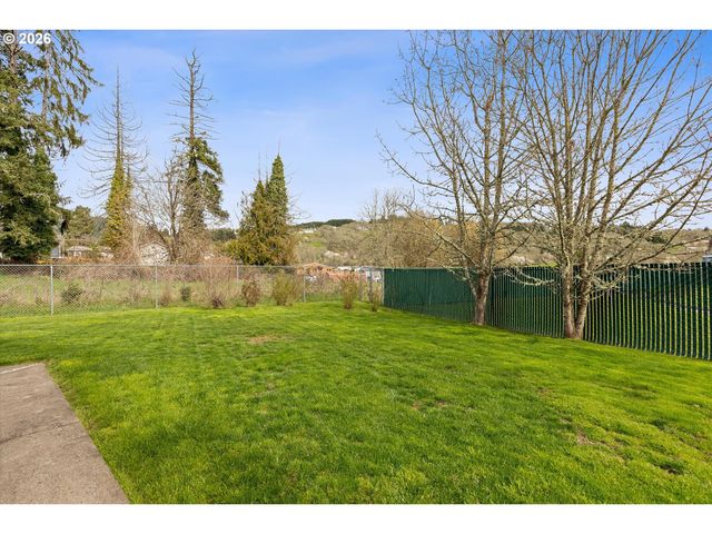 561 Nw EVANS St, Sheridan, OR 97378