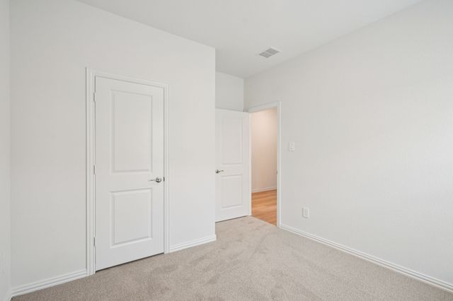 1022 Eagle Run Lane, Lavon, TX 75166