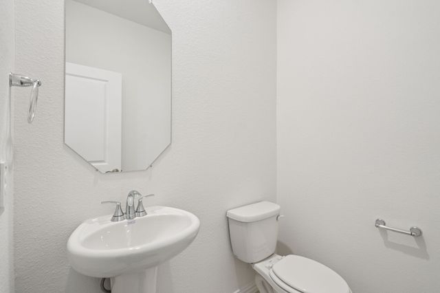 1022 Eagle Run Lane, Lavon, TX 75166