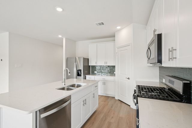 1022 Eagle Run Lane, Lavon, TX 75166