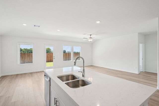 1022 Eagle Run Lane, Lavon, TX 75166