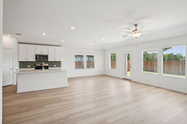 1022 Eagle Run Lane, Lavon, TX 75166