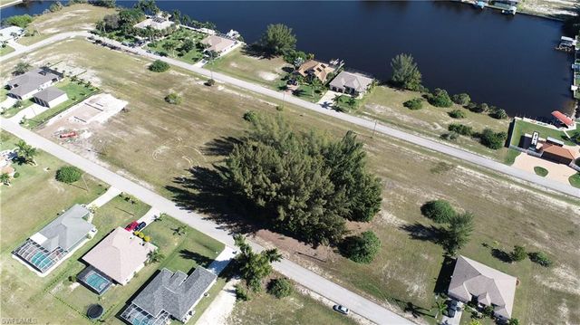 2819 NW 45th PL, Cape Coral, FL 33993