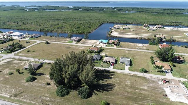 2819 NW 45th PL, Cape Coral, FL 33993