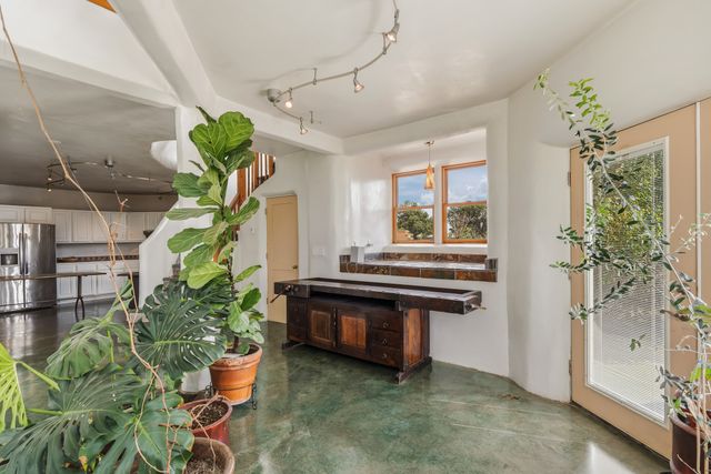 46 Apache Plume, Santa Fe, NM 87508