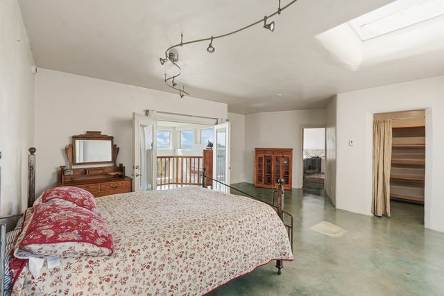 46 Apache Plume, Santa Fe, NM 87508