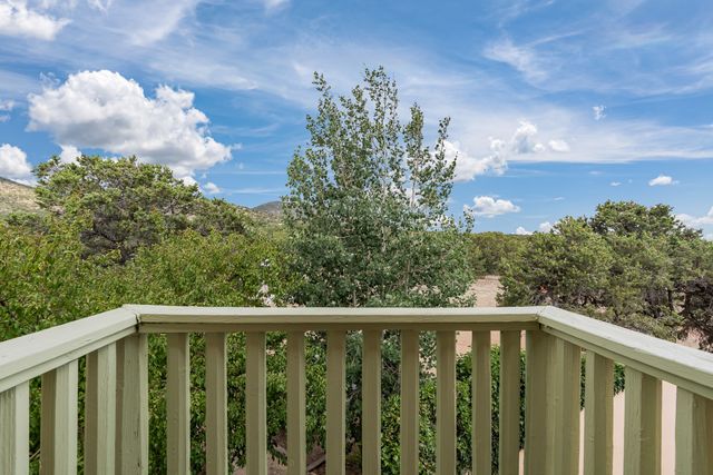 46 Apache Plume, Santa Fe, NM 87508