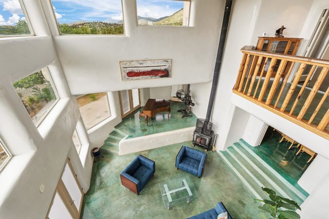 46 Apache Plume, Santa Fe, NM 87508