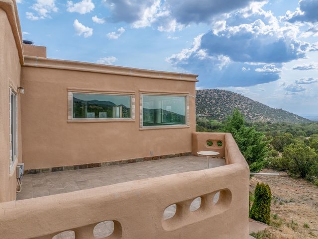 46 Apache Plume, Santa Fe, NM 87508