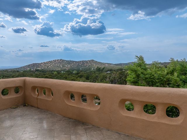 46 Apache Plume, Santa Fe, NM 87508
