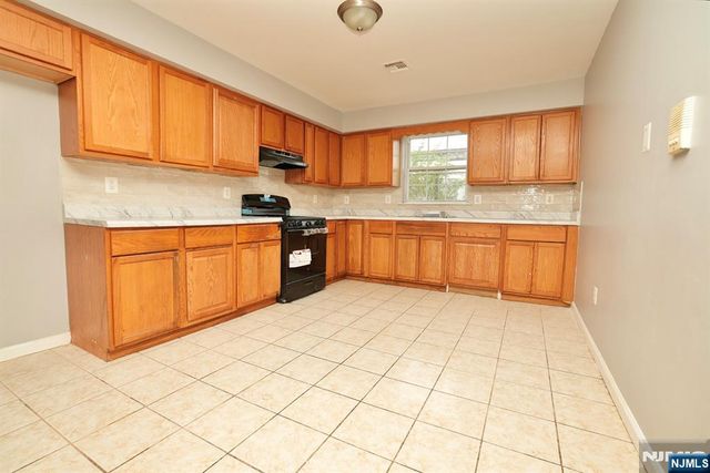 36 Brenner Street, Newark, NJ 07108