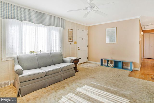 612 FAIRMOUNT RD, Linthicum Heights, MD 21090