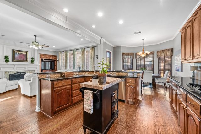 807 Stillwater Court, Keller, TX 76248