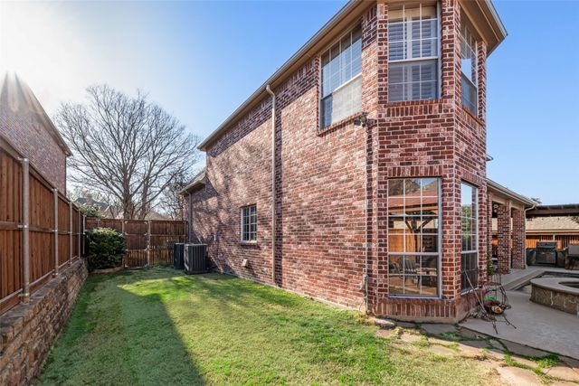 807 Stillwater Court, Keller, TX 76248