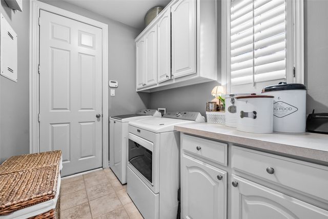 807 Stillwater Court, Keller, TX 76248