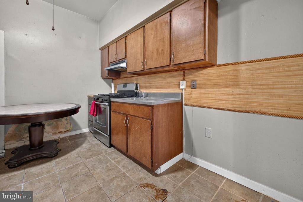 1718 N HOLLYWOOD ST, PHILADELPHIA, PA 19121 — photo 5