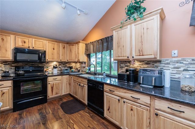 20757 Parkwood Lane, Strongsville, OH 44136
