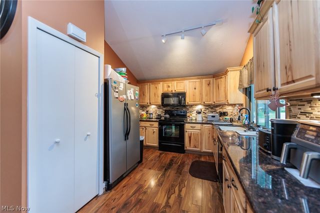 20757 Parkwood Lane, Strongsville, OH 44136