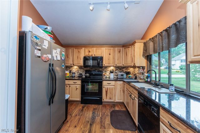 20757 Parkwood Lane, Strongsville, OH 44136