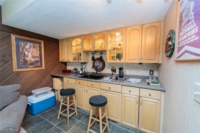 20757 Parkwood Lane, Strongsville, OH 44136