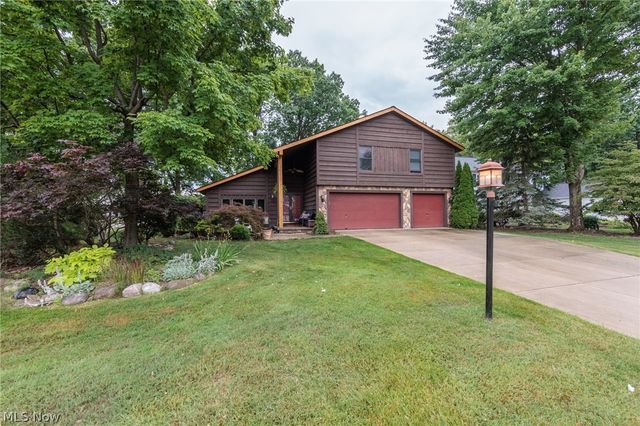 20757 Parkwood Lane, Strongsville, OH 44136