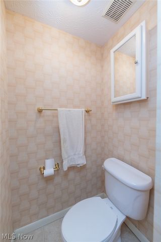 20757 Parkwood Lane, Strongsville, OH 44136