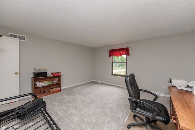 20757 Parkwood Lane, Strongsville, OH 44136