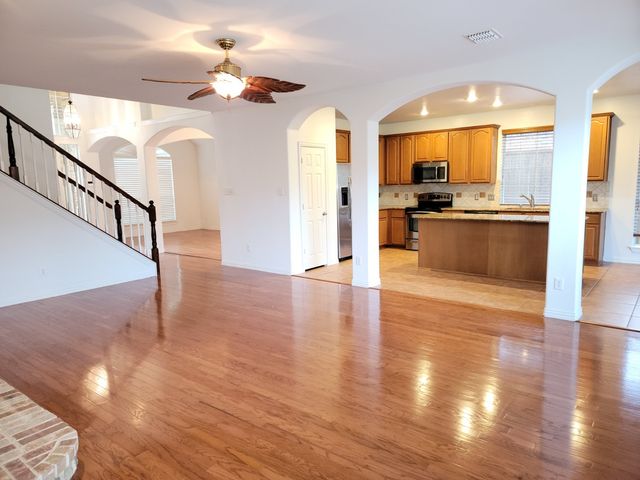 7513 Kallan Drive, Rowlett, TX 75089