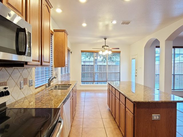 7513 Kallan Drive, Rowlett, TX 75089