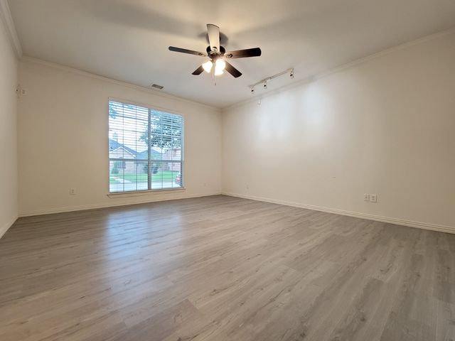 7513 Kallan Drive, Rowlett, TX 75089