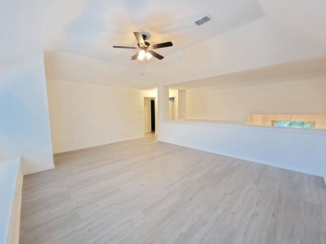 7513 Kallan Drive, Rowlett, TX 75089