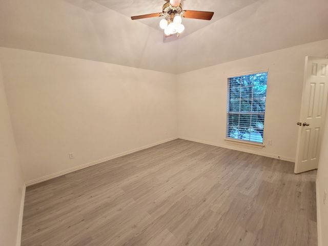 7513 Kallan Drive, Rowlett, TX 75089