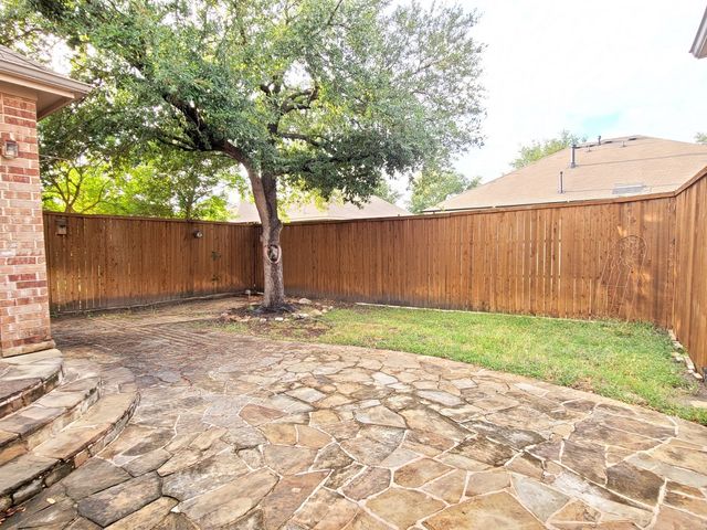 7513 Kallan Drive, Rowlett, TX 75089