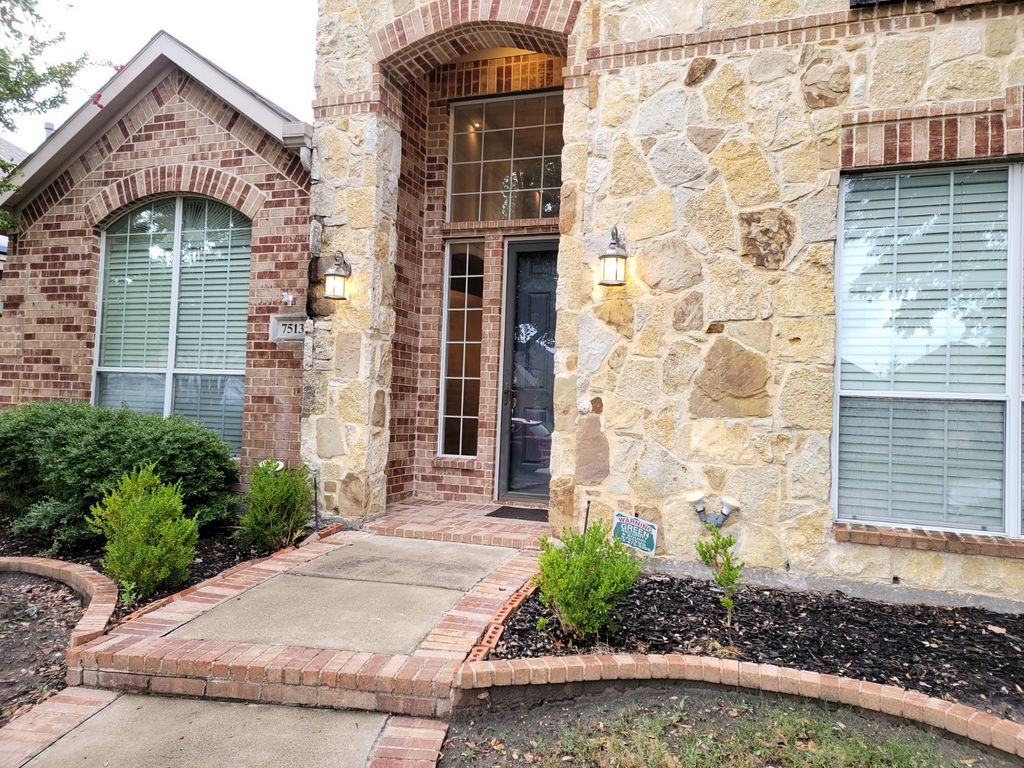 7513 Kallan Drive, Rowlett, TX 75089