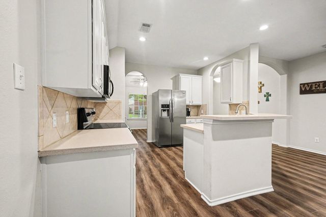 24610 Hampton Lakes Drive, Katy, TX 77493
