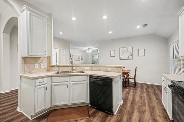 24610 Hampton Lakes Drive, Katy, TX 77493