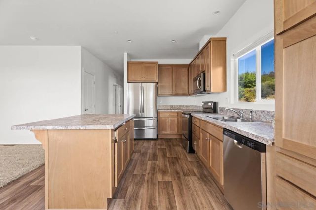 22815 Illahee Dr., Alpine, CA 91901