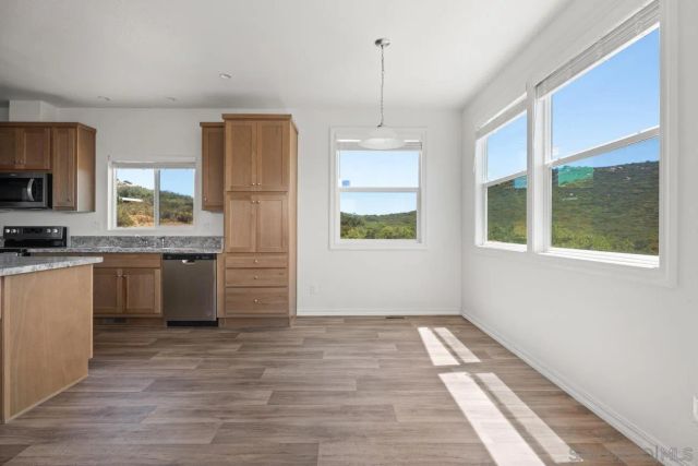 22815 Illahee Dr., Alpine, CA 91901