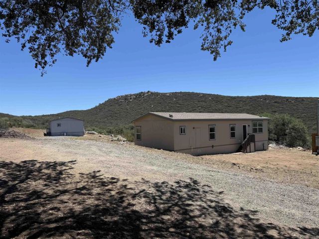 22815 Illahee Dr., Alpine, CA 91901