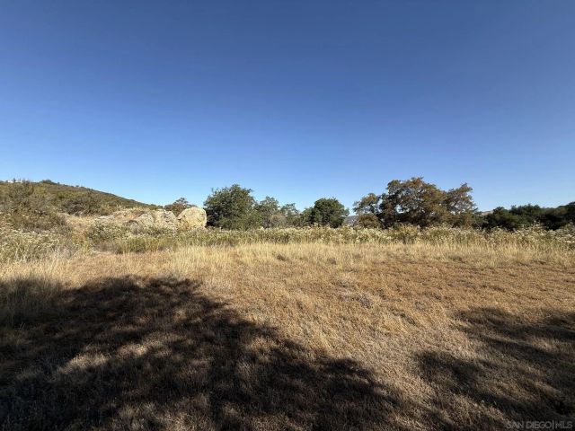 22815 Illahee Dr., Alpine, CA 91901