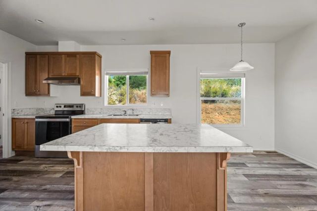 22815 Illahee Dr., Alpine, CA 91901