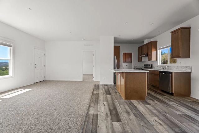 22815 Illahee Dr., Alpine, CA 91901