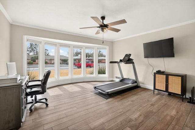 2000 Neely Ave, Midland, TX 79705