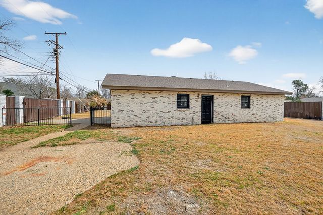 2000 Neely Ave, Midland, TX 79705