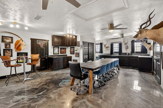 2000 Neely Ave, Midland, TX 79705