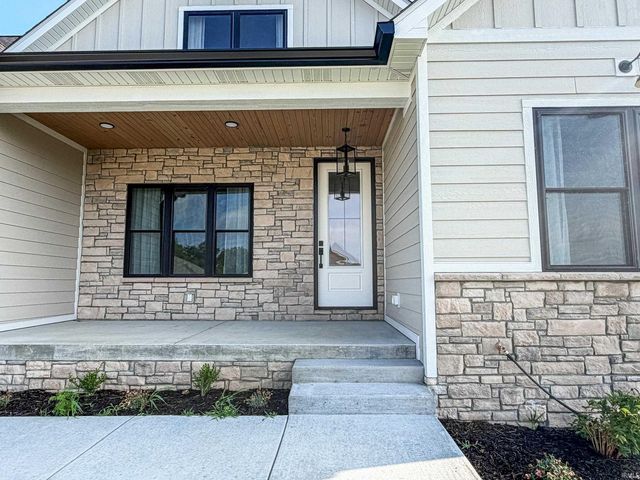 831 Spyglass Hill Drive, Bedford, IN 47421